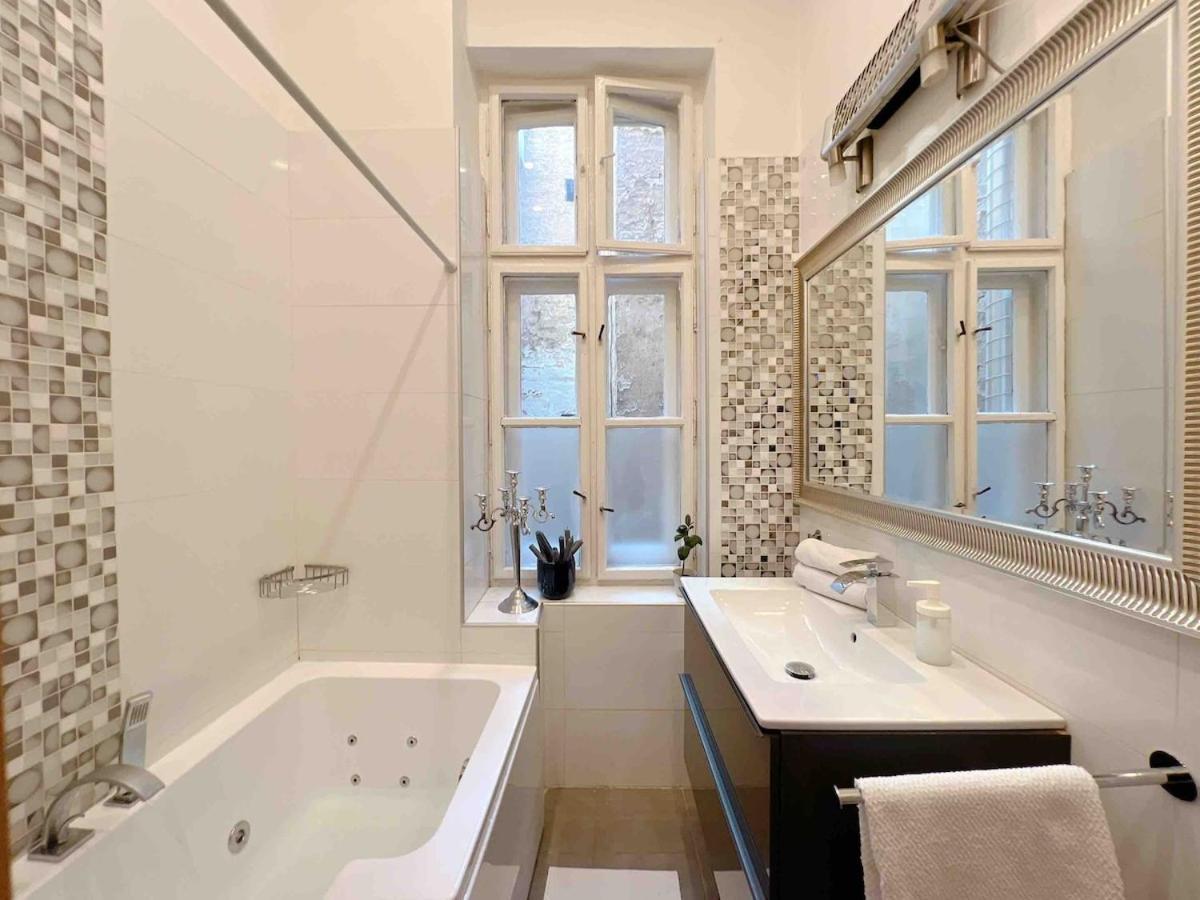 Wellness Penthouse Sauna & Jacuzzi-heart Of * Budapest