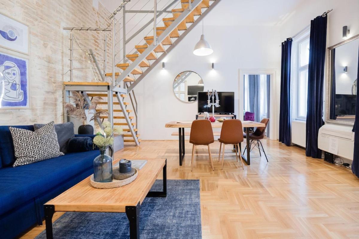 Wellness Penthouse Sauna & Jacuzzi-heart Of Apartman